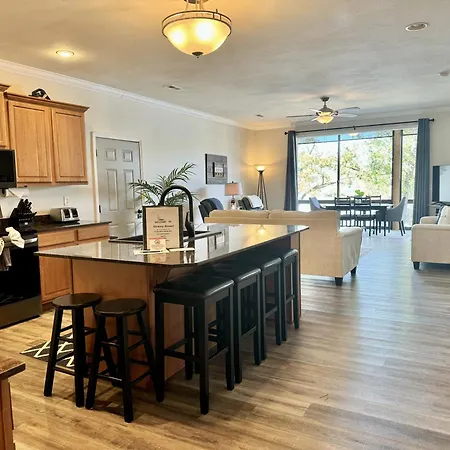 Lower Level Condo B-2 With Dock